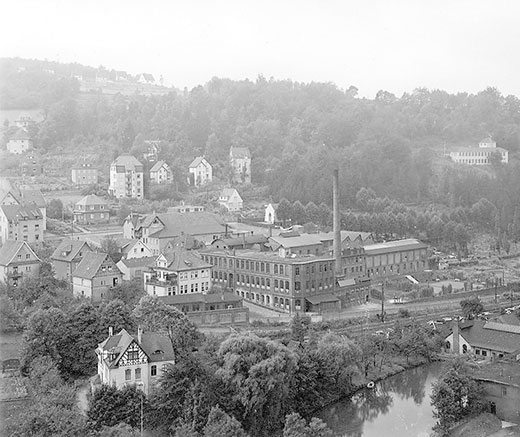 Das Fabrikgebäude im Jahr 1925 1